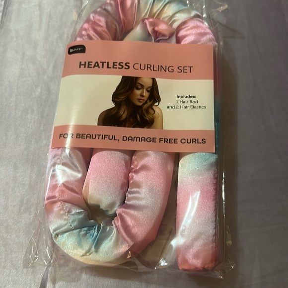 Other - Heatless Curling Set